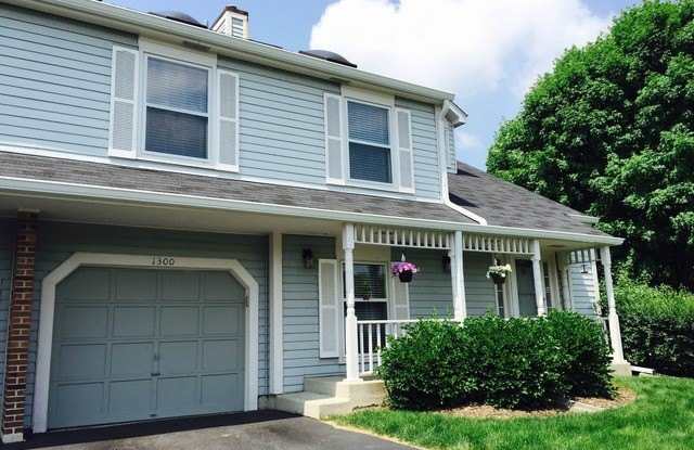 1300 Queensgreen Circle photos photos