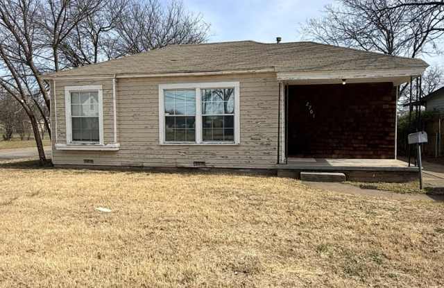 1 Bedroom 1 Bath - Office Space - Large Yard photos photos