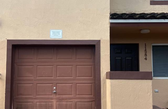 * * * SUPER SPACIOUS 2 BED 2.5 BATH * * * Large Townhouse with Garage photos photos