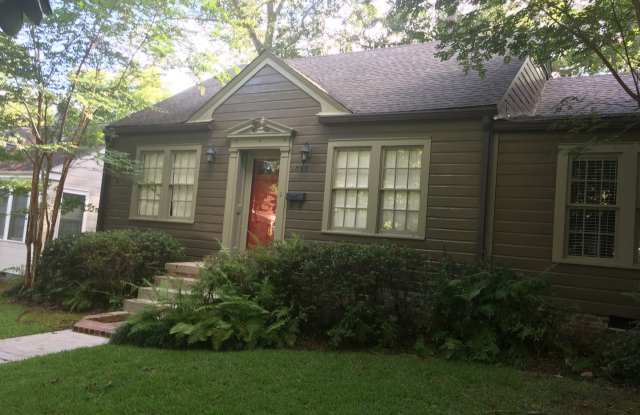 Great 3 bed/2 bath in Belhaven!!! - 1833 Myrtle Street, Jackson, MS 39202 Great 3 bed/2 bath in Belhaven!!! - 1833 Myrtle Street, Jackson, MS 39202