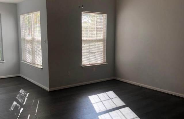 604 ROLLING HILL WALK Gallery 3