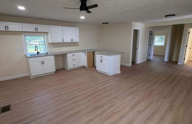 5526 Swisher Road Gallery 2