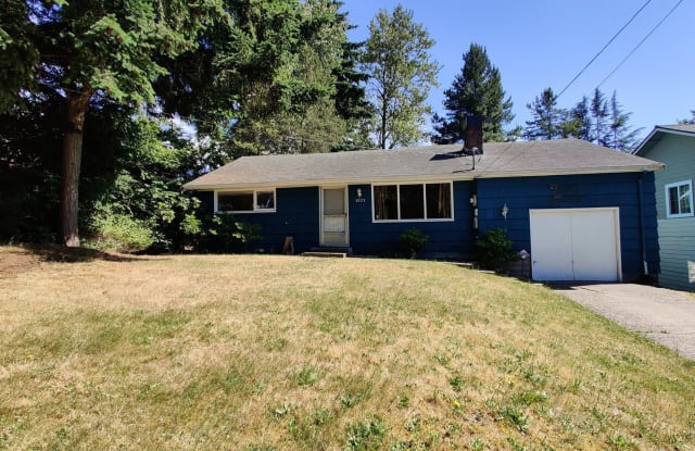 1023 NE 182nd St - 1023 Northeast 182nd Street, Shoreline, WA 98155