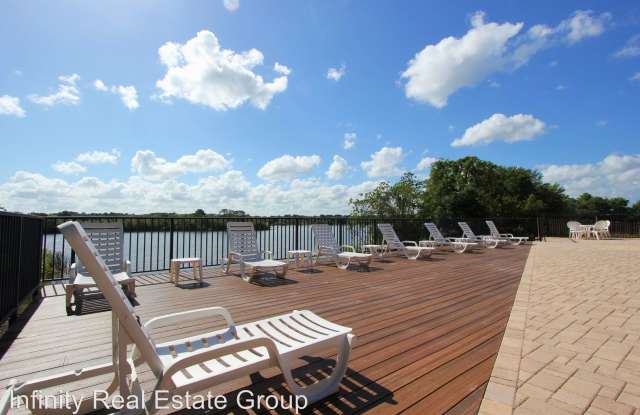 390 Lake Placid Ct #301 Gallery 2