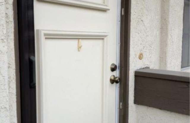 23242 La Mar Gallery 1