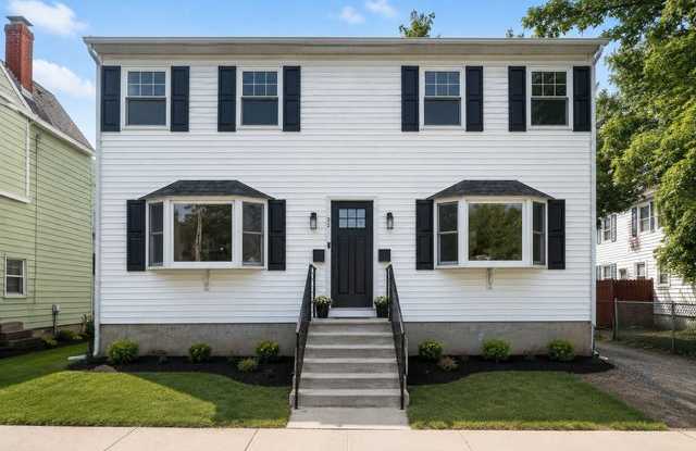 32 Cos Cob Avenue - A photos photos 32 Cos Cob Avenue - A photos photos