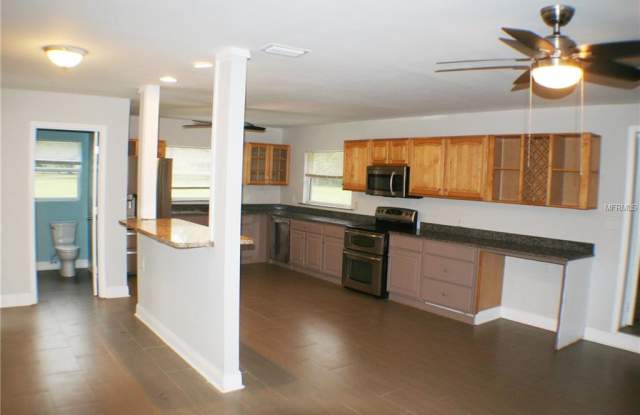 5988 DREXEL Gallery 2