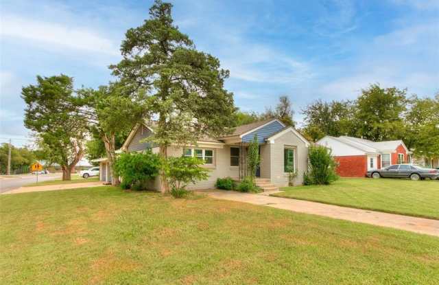 1429 Casady Lane photos photos