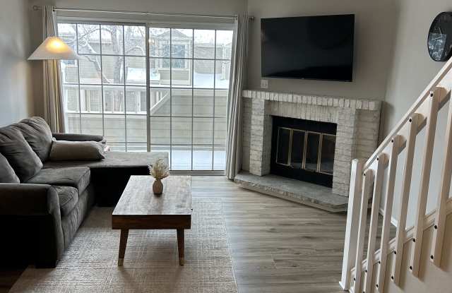 1818 S Quebec Way photos photos