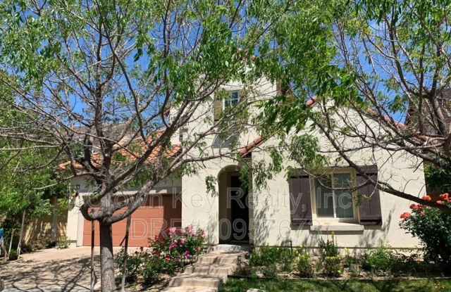 66 N Boyle Heights Ct - 66 Boyle Heights Court, Mountain House, CA 95391