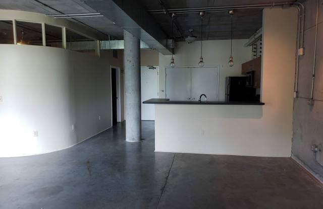 10 N. Summerlin Avenue #5 Gallery 2