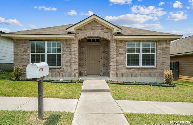 648 MEADOW ARBOR LN - 648 Meadow Arbor Lane, Universal City, TX 78148