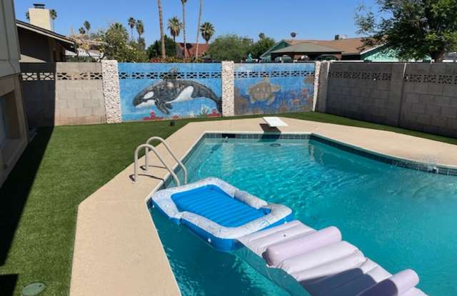 6 Bed/4.5 Bath Home Close to ASU photos photos