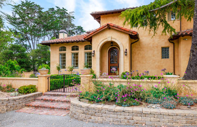3317 Taylor Road Gallery 1