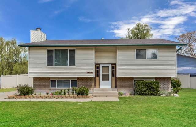 **Coming Soon** 5 bd/ 2 bath Home! photos photos