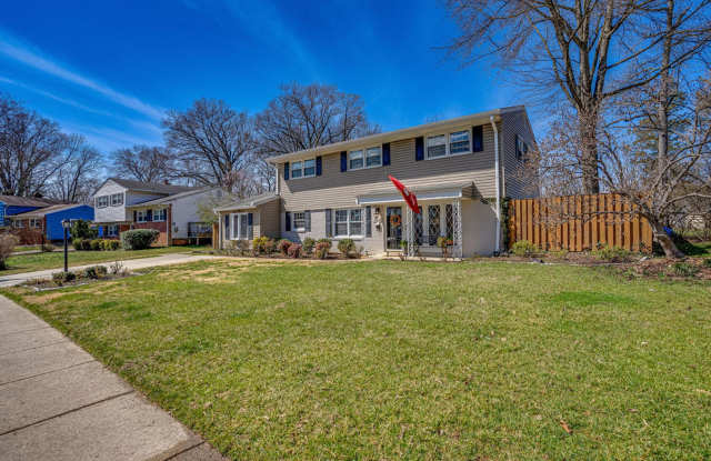 Gorgeous single-family home close to Belvoir and Old Town photos photos
