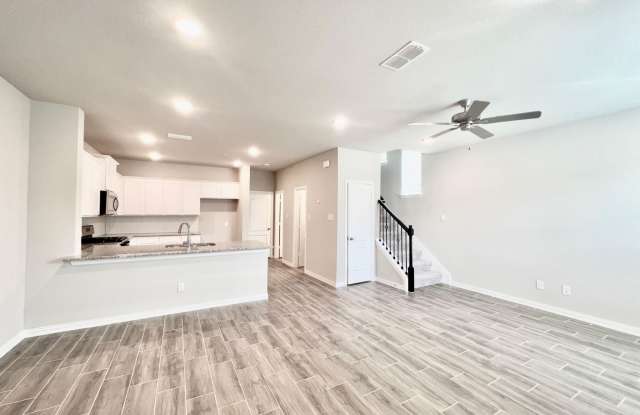 3717 Malibu Drive Gallery 3