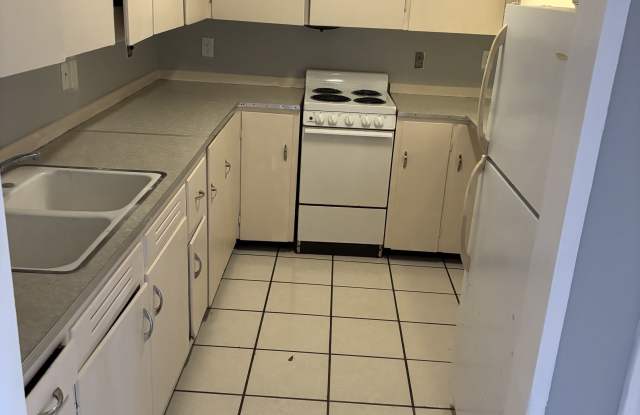 2221 1/2 20th Ave - 2221 20th Avenue, Gulfport, MS 39501