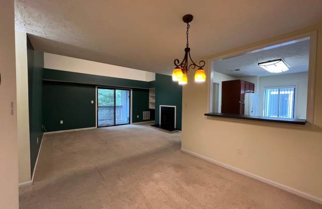 914 WINDBROOKE DRIVE Gallery 3