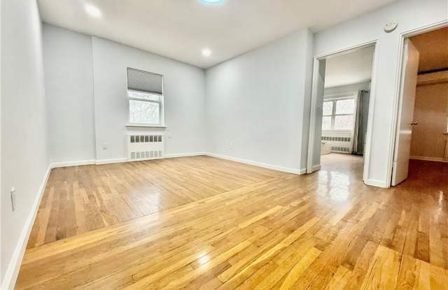 82 Bay 17th Street photos photos