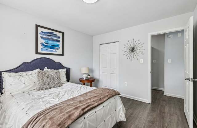 North Hills Apartments Gallery 2