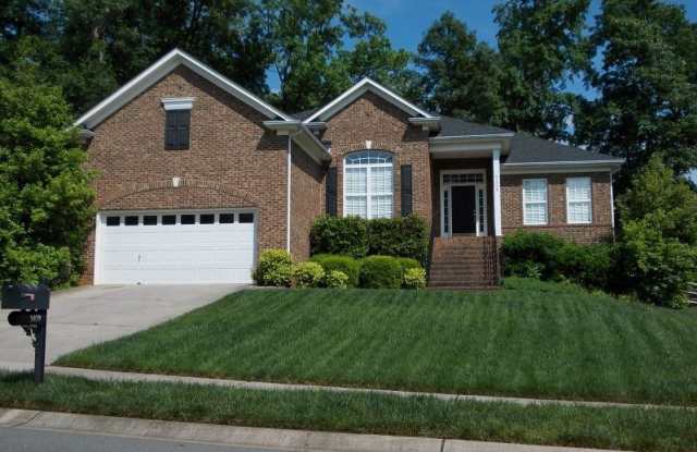 Beautiful Highland Creek Ranch home with 4 Bedrooms  2 Full Baths - 5439 Cambridge Bay Drive, Charlotte, NC 28269