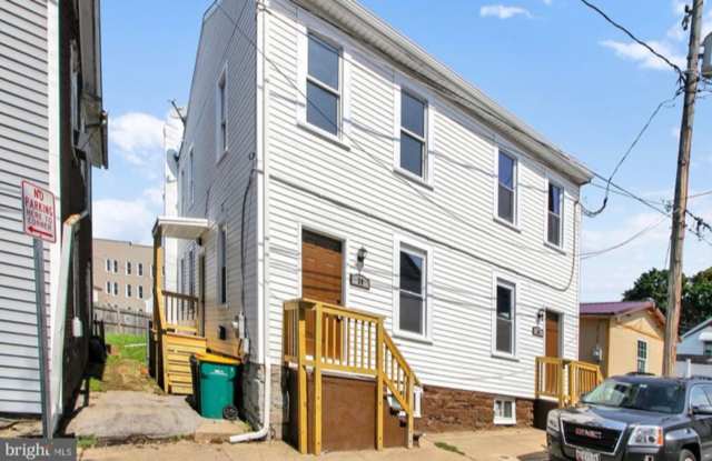 Coming Soon cozy 2-bedroom home located in Waynesboro - 38 Cleveland Avenue, Waynesboro, PA 17268
