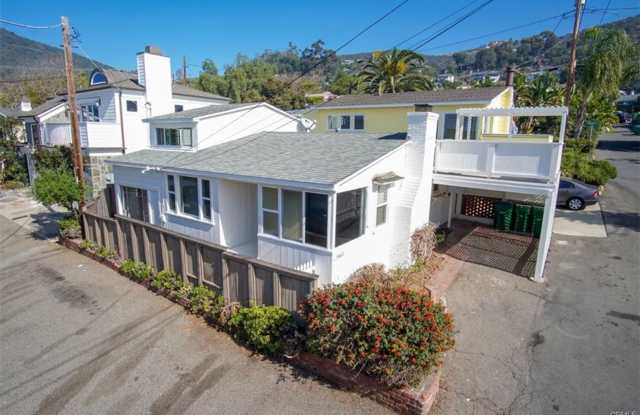 South Laguna Cottage Gallery 3