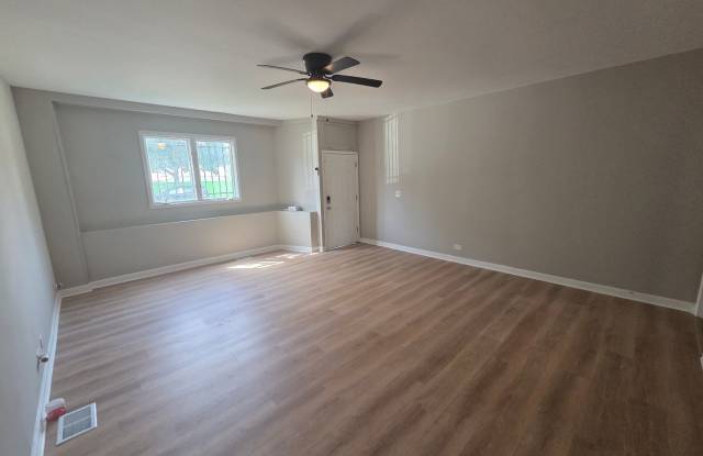 Updated 2-Bedroom First-Floor Apartment Gallery 4