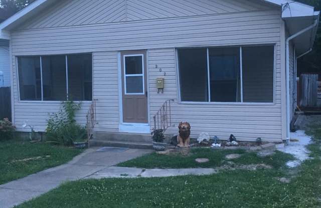 302 Elles Ave photos photos