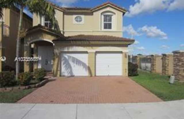 11203 NW 75th Ter Gallery 2