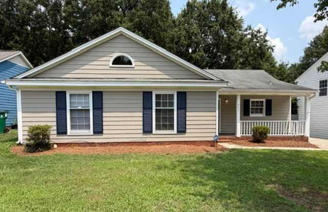 1/2 MO OFF SPECIAL - Ranch 3 bed, 2 bath, Fence yard -East Charlotte photos photos
