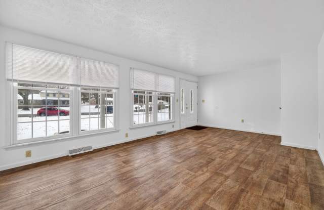 Charming 3BR Duplex in Canton photos photos