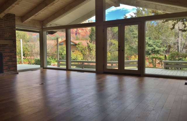 500 Rodeo Road Gallery 3
