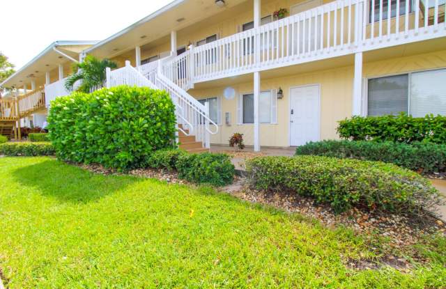 ** ABACO BAY BAYSHORE FULLY FURNISHED 2/2 FIRST FLOOR END UNIT IS READY FOR A SHORT TERM LEASE OR 6 MONTH OFF-SEASON SUMMER LEASE 2025 ** photos photos