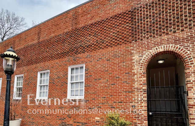 2418 East Franklin Street photos photos