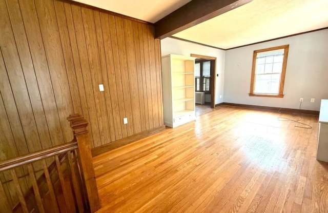 99 Seymour Avenue Gallery 3