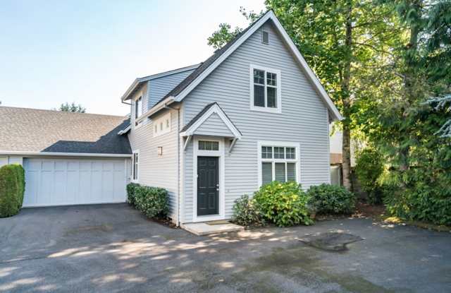 Beautiful  Peaceful Lake Oswego Townhome - 1588 Oak Street, Lake Oswego, OR 97034