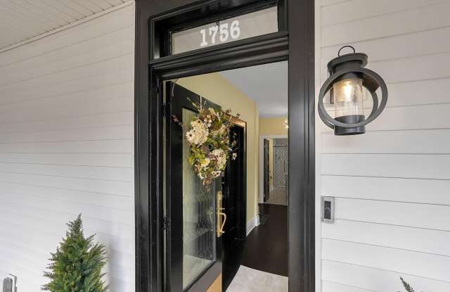 1756 Oak Street photos photos