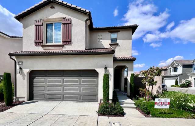 $2,450 Armstrong Shields 3 Bedroom 2.5 Bathroom - Nala Dr., Fresno - Gated Commuinty + Community Pool - 6226 East Nala Drive, Fresno, CA 93727 $2,450 Armstrong Shields 3 Bedroom 2.5 Bathroom - Nala Dr., Fresno - Gated Commuinty + Community Pool - 6226 East Nala Drive, Fresno, CA 93727
