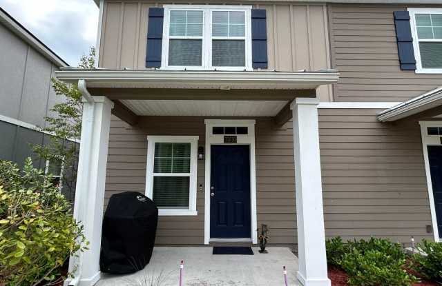 Great 3/2.5 Townhome in Nassau Station Gallery 1