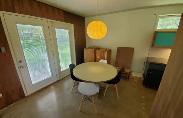 304 Crescent Dr Gallery 4