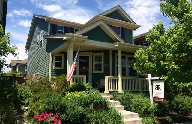 3657 Xanthia St Gallery 2