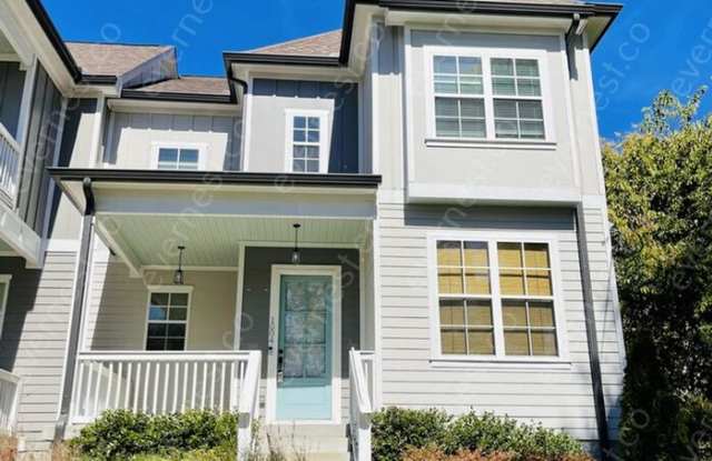 1004 Wade Avenue photos photos