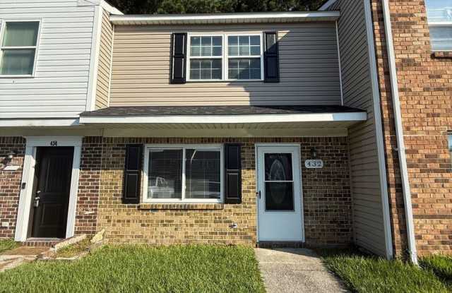 2 bedrooms and 1.5 Bath photos photos