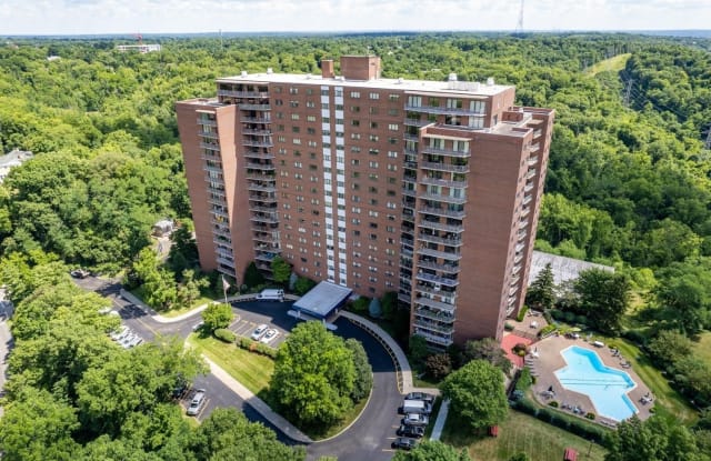 5300 Hamilton Avenue - 5300 Hamilton Avenue, Cincinnati, OH 45224