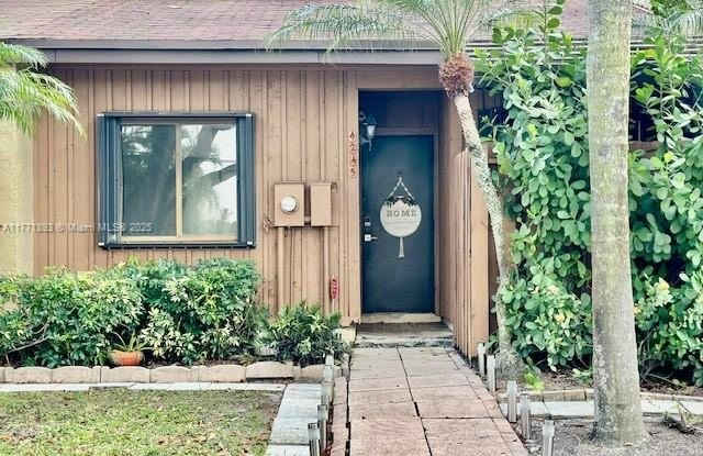 4245 S Pine Island Rd photos photos