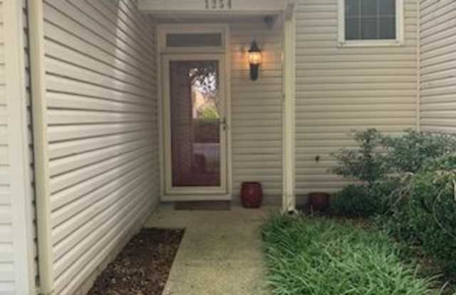 1254 Lake Drive Gallery 3