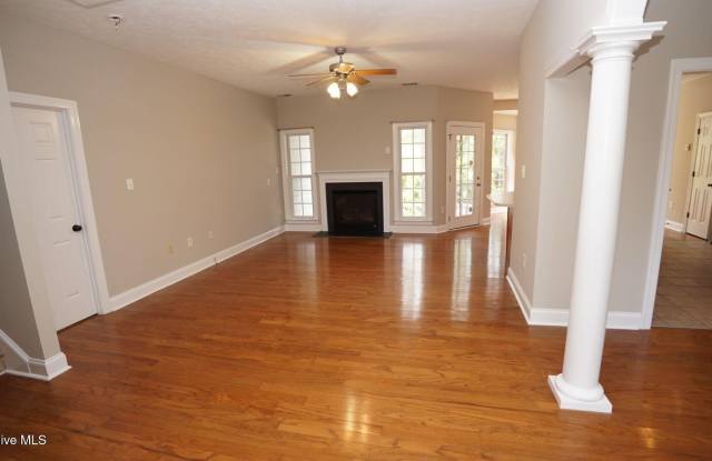 109 Long Leaf Drive Gallery 3