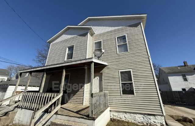 742 McReynolds Ave NW - 742 Mc Reynolds Avenue Northwest, Grand Rapids, MI 49504